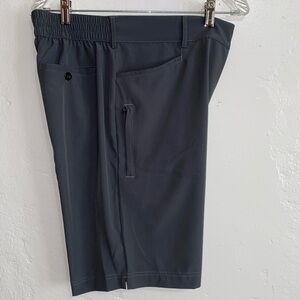 Gradual Gray Golf Shorts size XL